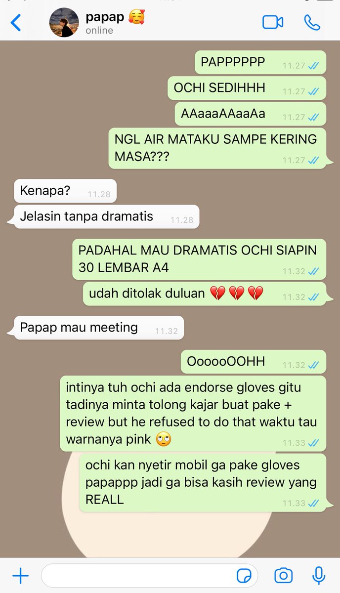 bithermine's tweet photo. Bayangin Januar pake itu pas naek motor BAYANGIN SEORANG JANUAR https://t.co/9LZorT1hzW