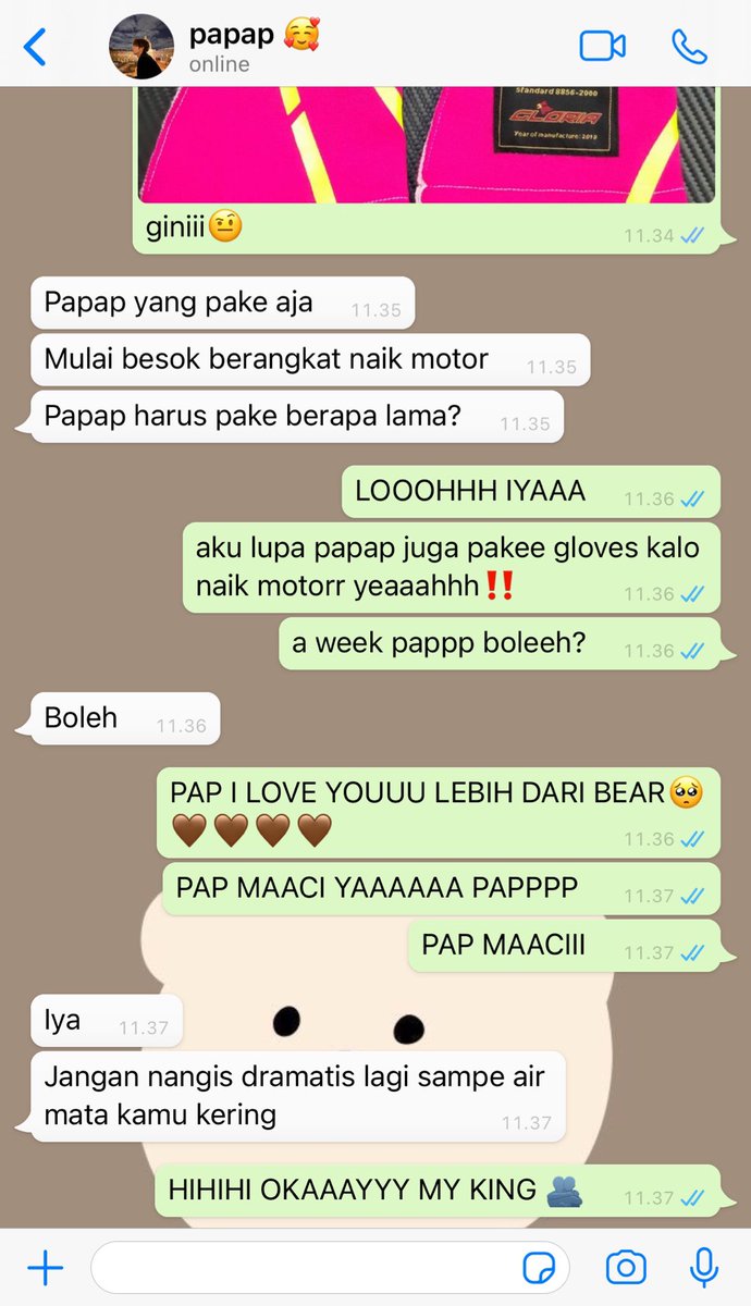 bithermine's tweet photo. Bayangin Januar pake itu pas naek motor BAYANGIN SEORANG JANUAR https://t.co/9LZorT1hzW