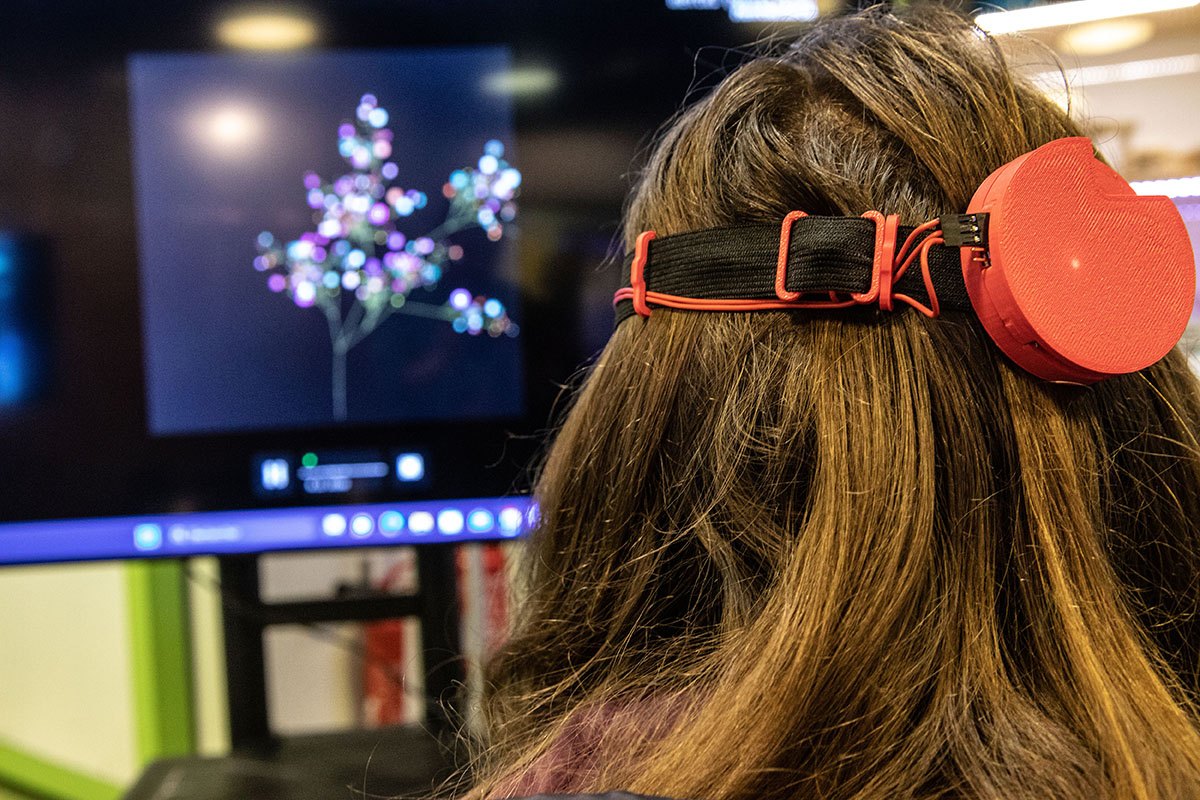 Au niveau 2, vivez en accès libre l'expérience de la captation de vos données cérébrales avec #MentalGarden et créez votre fleur digitale par la force de votre pensée 🌸🌸🌸 <a href="/mentalistaHQ/">mentalista</a> 

👉 cite-sciences.fr/fr/au-programm…