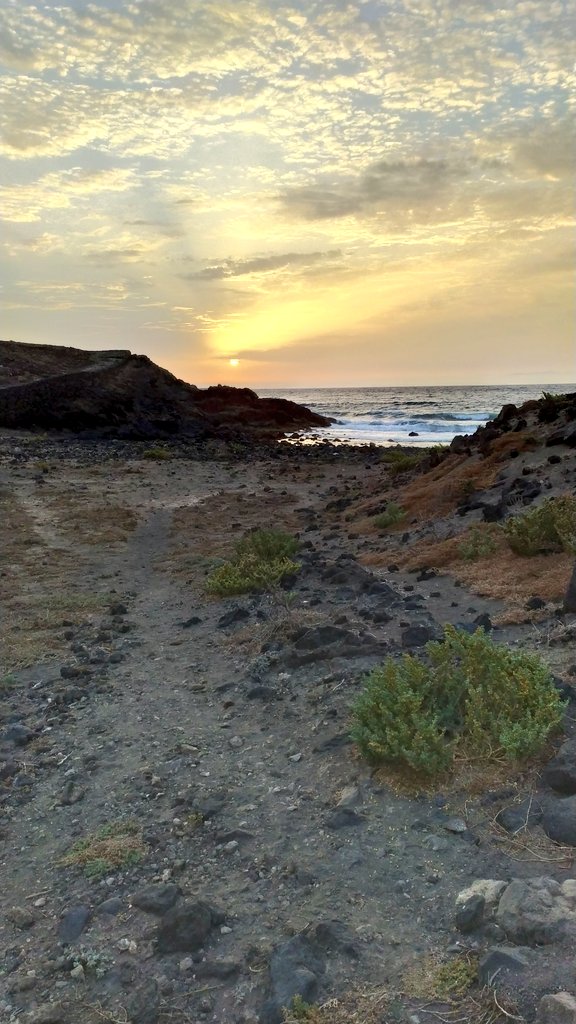 Así amanece hoy por Montaña Pelada <a href="/_canaryweather/">...CANARYWEATHER...</a> <a href="/VickyPalmaMeteo/">Vicky Palma</a>