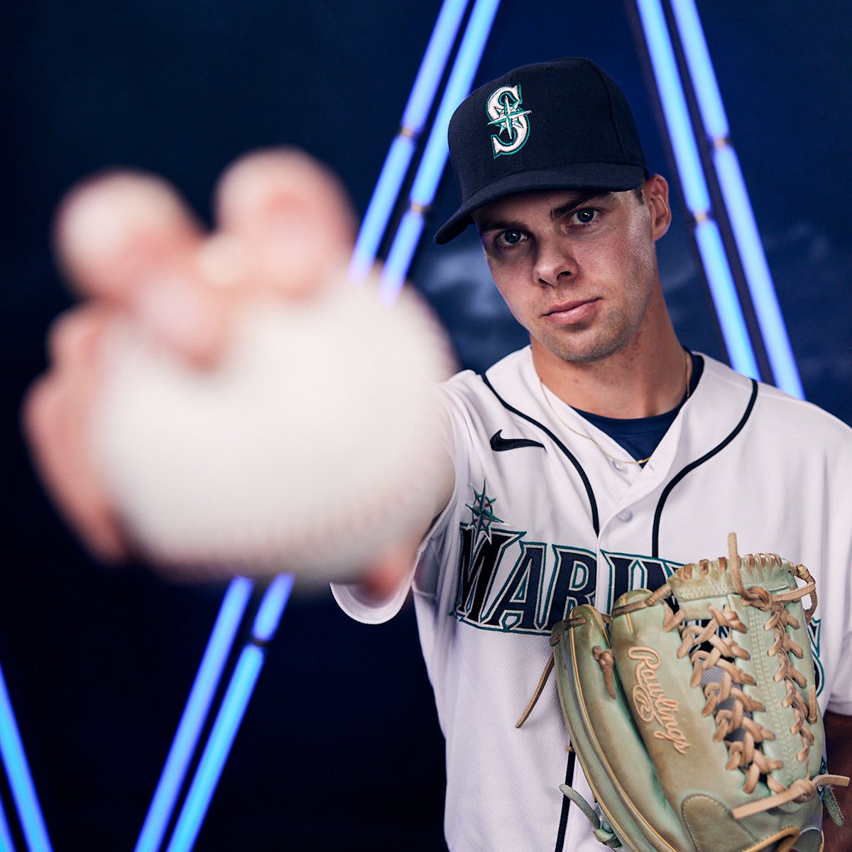 BayridgeBBall's tweet photo. Congratulations @BayridgeSS_LDSB Alumnus Matt Brash for picking up the win last night for the @Mariners against the Red Sox! #ProudCoach #SeaUsRise https://t.co/qMkd1z2P1f
