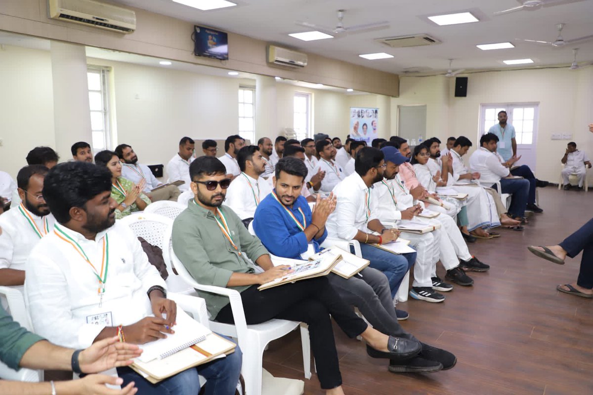 Neerajkundan's tweet photo. Resolution Against NEP
The NEP disregards the needs of students from deprived backgrounds, promoting privatization &amp; communisation of education. NSUI stands united to equal educational opportunities and will aware students against this policy. #जुड़ेगा_विद्यार्थी_जीतेगा_इंडिया https://t.co/MDofPfyAIx