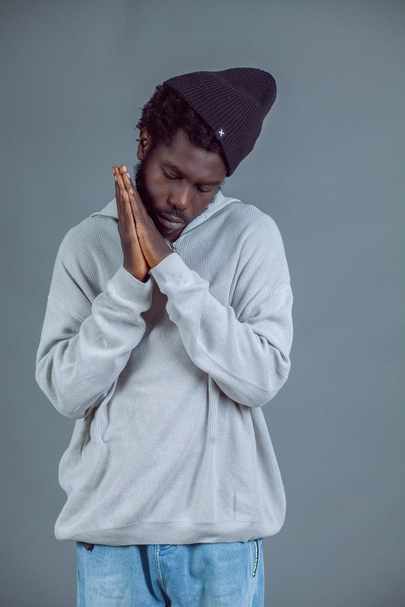 Benjies_'s tweet image. May you hear pleasant news of Joy that will keep your soul calm. Happy new month. 

Third Person is available on all streaming platforms 
youtu.be/LvOqza_V-hk