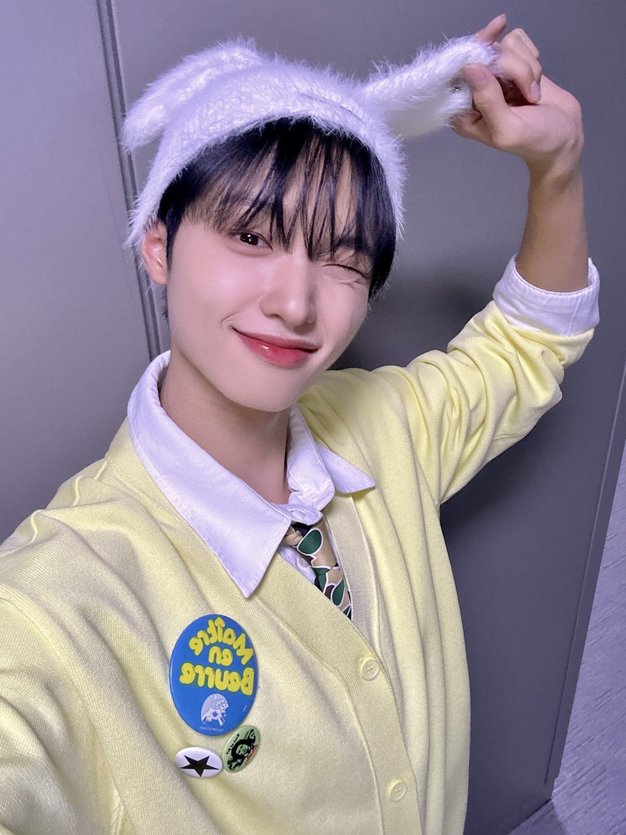 official_MIRAE's tweet photo. [📷]
2023.08.01
SBS M, SBS FiL 더쇼 (+ Special MC 동표)

#미래소년 #MIRAE
#MIRAE_BwbB #JUMP!
#SBSM #SBS_FiL #더쇼 https://t.co/0gFKGNSUjl