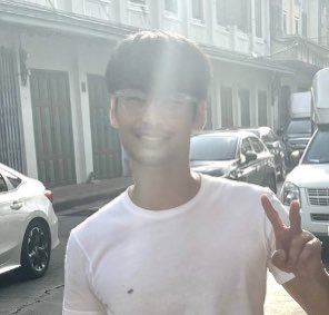 fouryellow_'s tweet photo. apo wearing glasses and new shoes while holding a book around Songwat 🤧🤧 such an attractive little things to do 💖

━ ♡ 
@Nnattawin1 #Nnattawin https://t.co/wydfE5G03w
