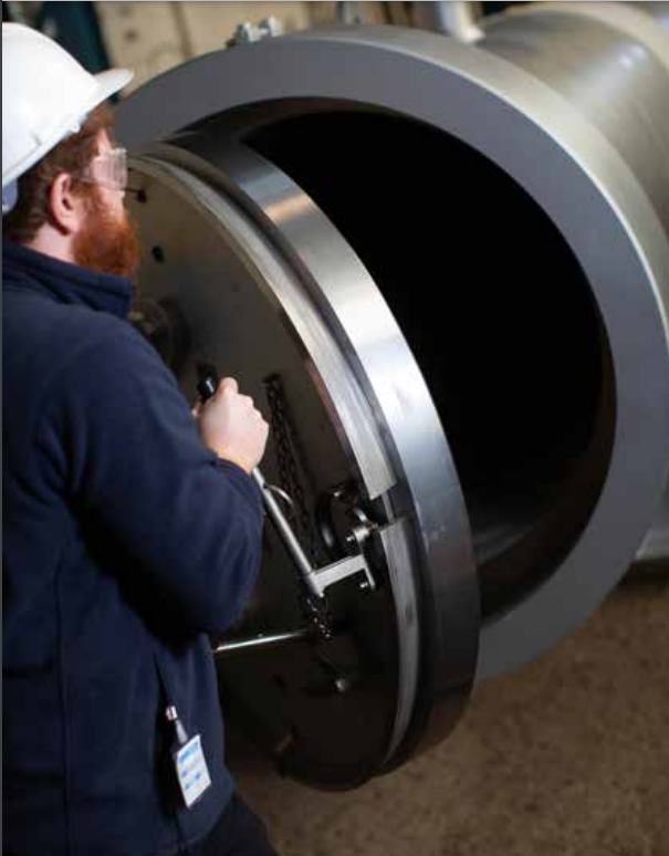 CelerosFlow's tweet photo. Our #GDengineering team offers lifecycle services including maintenance and refurbishment of #closures and scraper signallers, structural integrity checks, NDT inspection and full after-sales service to keep you up and running. View our leaflet here: https://t.co/QbJxHcdhFi https://t.co/FYPCf1ZxBi