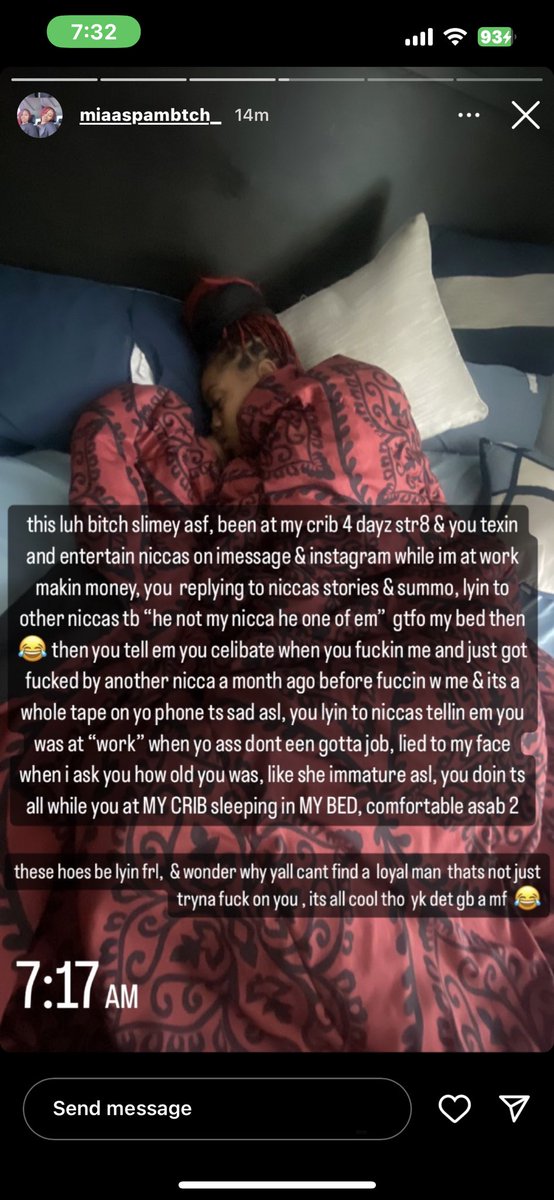 nigga took her phone &amp; posted on her page while she was sleep😂