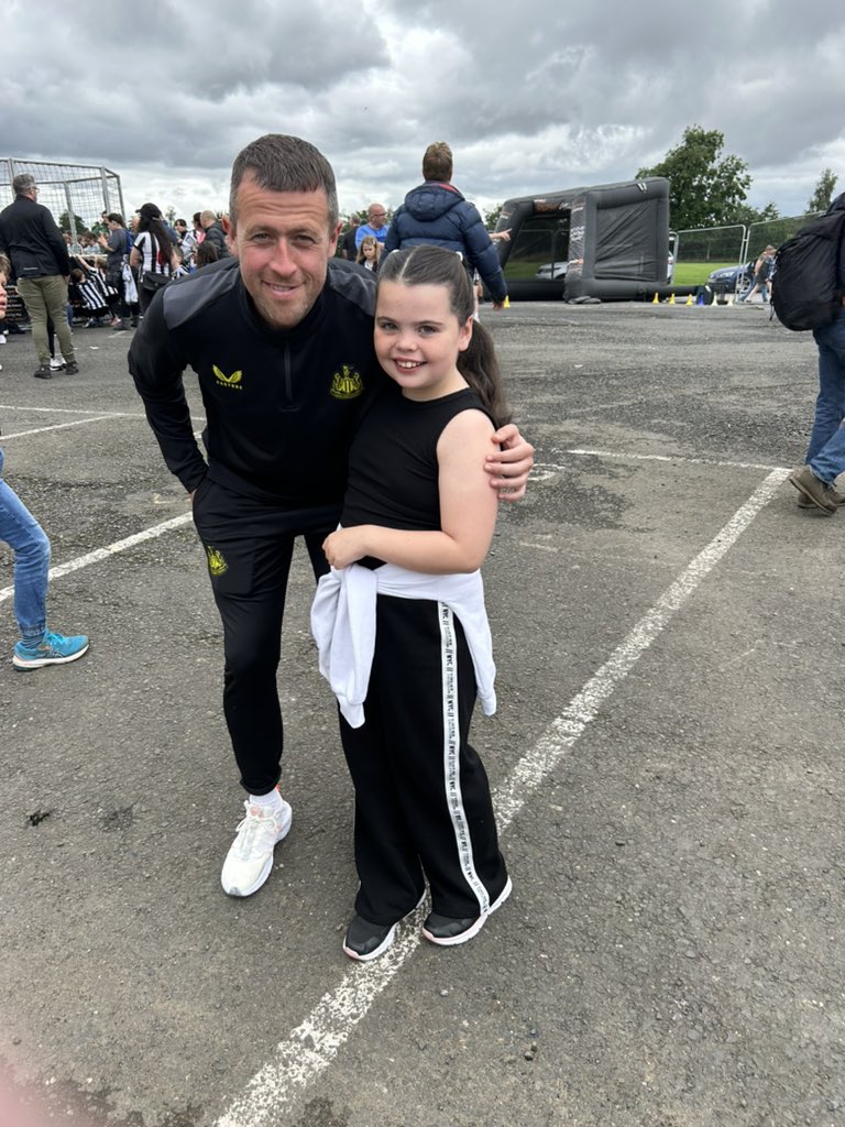 A_lex_isB's tweet photo. Look who we saw today at KP, a Havannah fave @Havannah1st @NU_Foundation https://t.co/TgmBp6Juah