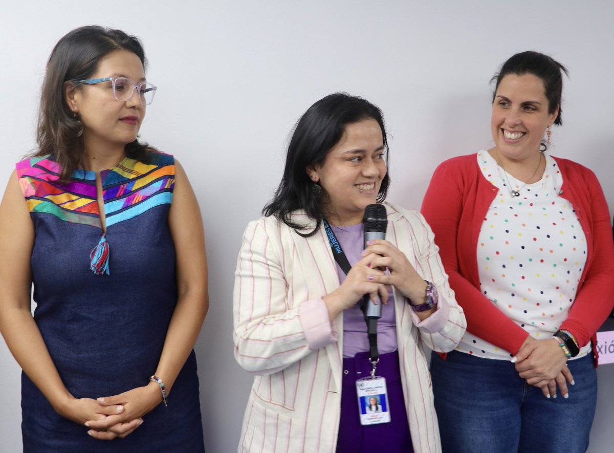 OCHA_Venezuela's tweet photo. 📒 Otro grupo de 40 personas pertenecientes a clústeres, ONG, agencias ONU y entidades cuentan hoy con mejores capacidades para promover la igualdad de género en la acción humanitaria. Este curso de 7 semanas fue una iniciativa conjunta de @OCHA_Venezuela, GenCap y @ONUMujeres. https://t.co/KBir9glUm1
