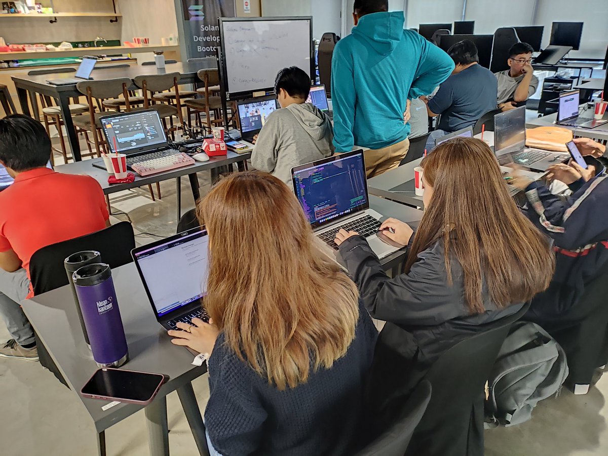 theblokcgroup's tweet image. 🏢 And once again, a HUGE thank you to @ChainCrisis for providing us with the perfect space to fuel our blockchain passion! Your support is priceless in shaping these future blockchain pioneers! 🙏

#SolanaDevelopersBootcamp #Web3 #BlockchainEducation #OnAMission #chaincrisis