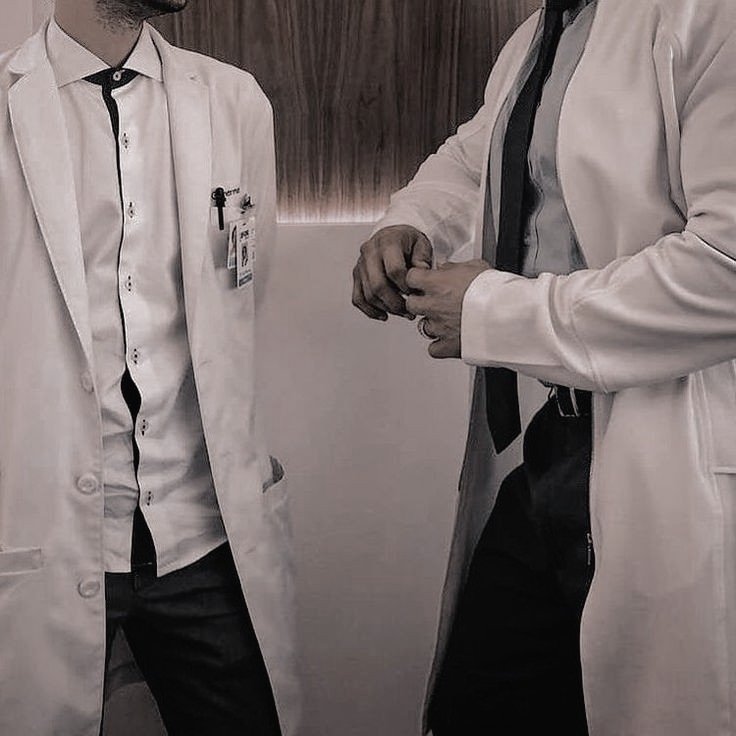 ridmadik's tweet photo. Brothers
― Ayah hanya peduli pada 'eksperimen' yang dilakukan pada putra bungsu keluarganya. Dan Hugo juga Tama yang akan melakukan apapun untuk melindungi adiknya.

(Past request; unpaid)
Lokal AU 
Tw // Mpreg &amp; Birth scene; sexual harassment; KDRT; Miscarriage 

Full Narasi. https://t.co/SHDT9wK3VN