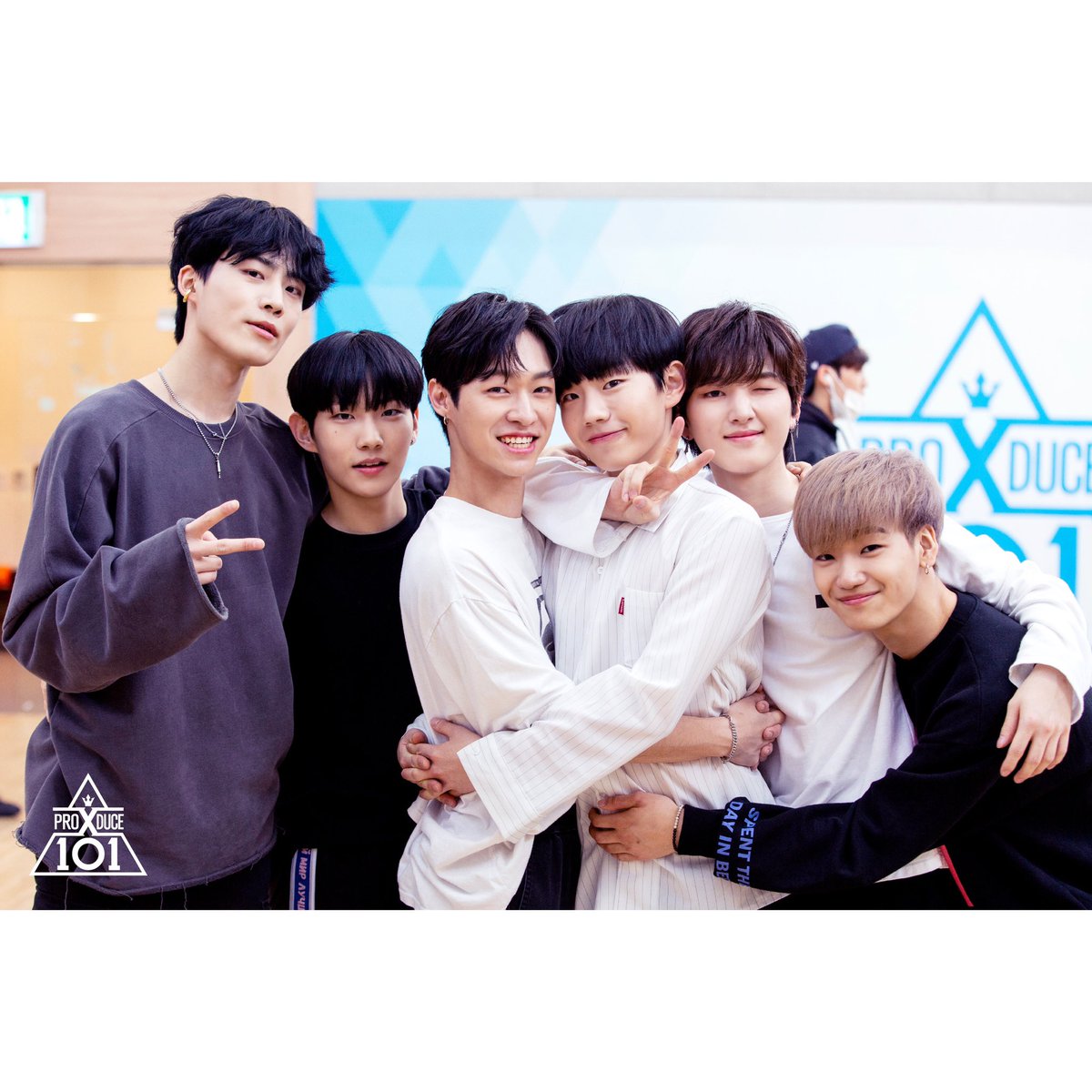 S01_02196's tweet photo. 2019/6/6に保存したこれが一番最初に保存したユンソルの写真でした！！かわちいね！！
私が見てきた中では二度目の節目！
また一緒に幸せになろうねー！ https://t.co/aAwTwleNY2