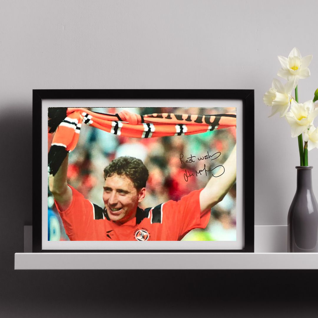 Fancy winning this signed A3 print from last weeks guest, JIM MCINALLY?
LIKE and RETWEET this post to enter!
Entries close Thursday 3rd of August at 2pm.