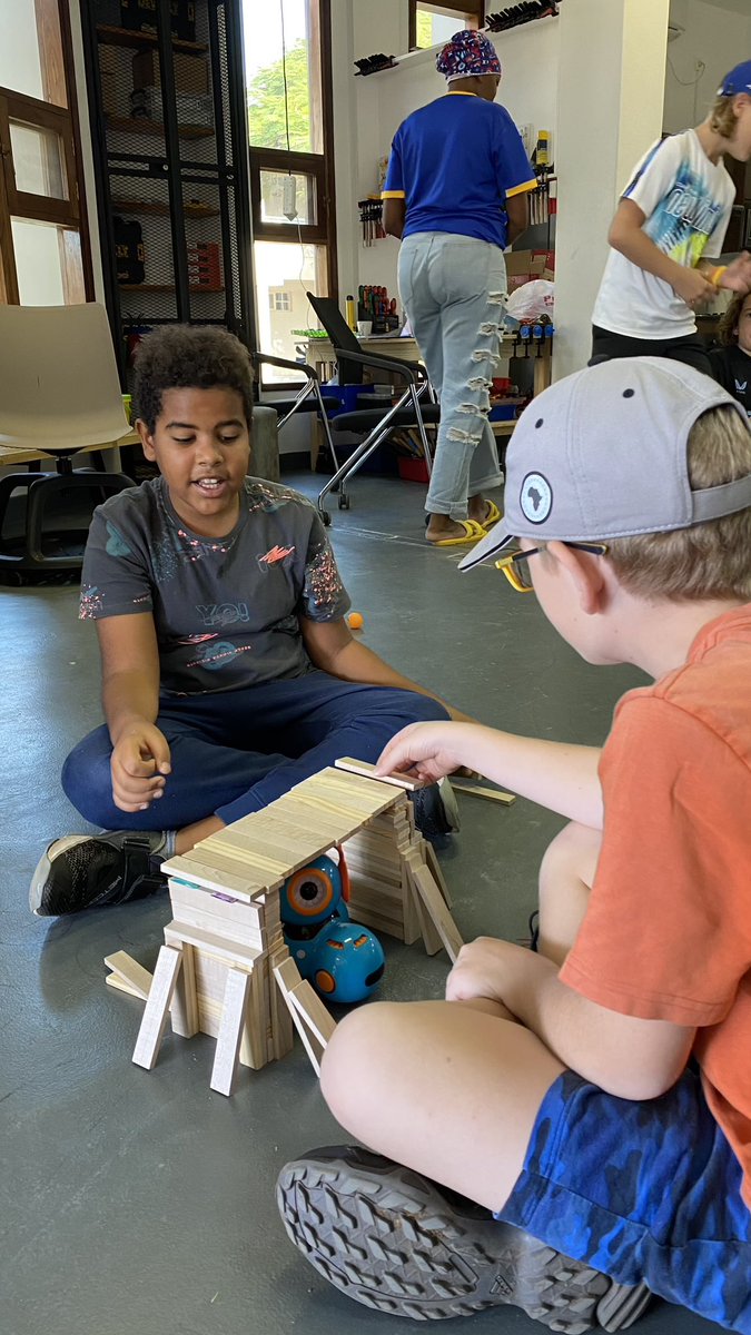 AmyChasauka's tweet photo. #Kevaplanks and #Dash challenge. The goal is to code dash to move the ball from point A to point B with obstacles like bridges and towers btwn the points. Can learners code the robot to point B without knocking down the obstacles? #STEM #aismSTEMLab #aismlearns #aismholidaycamp https://t.co/ALP4STAdJO