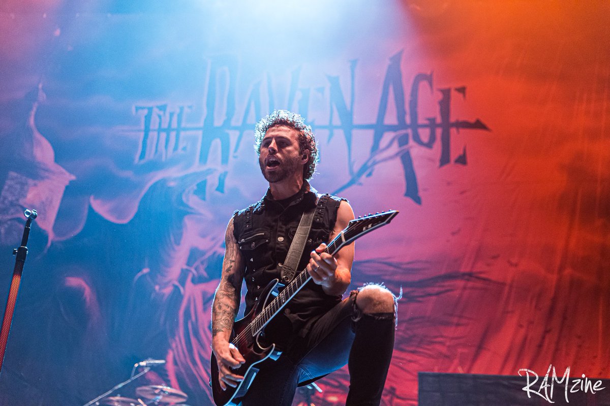 RAM_zine's tweet photo. RAMzine spoke with @MattJames_TRA (MJ) to discuss new @theravenage album #BloodOmen. We also discussed popular track #GraveOfTheFireflies. 🪽
https://t.co/wZDBBjJksD | RAMzine
#melodic #metal #newmusic #theravenage 
📷: @BenjiLiveLoud https://t.co/yNkZBgxOJ5