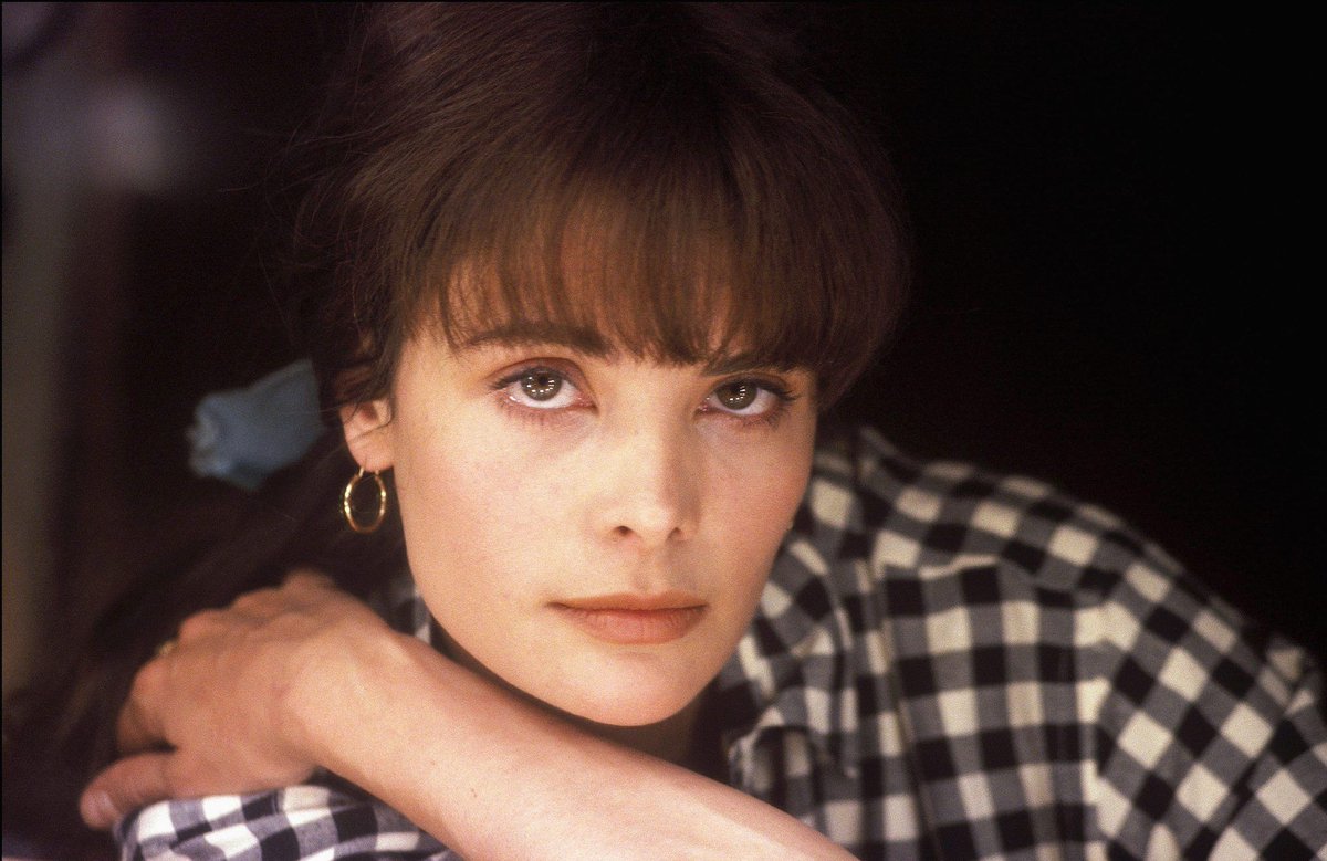 bartholinite's tweet photo. Aujourd'hui, on pense à Marie Trintignant, assassiné il y 20 ans par Bertrand Cantat. 
On pense aussi à Krisztina Rády qui s'est suicidée il y a 13 ans après avoir dénoncé la violence psychologique de ce même homme. 

On oublie pas, on pardonne pas. https://t.co/QPeYCt8Nnn