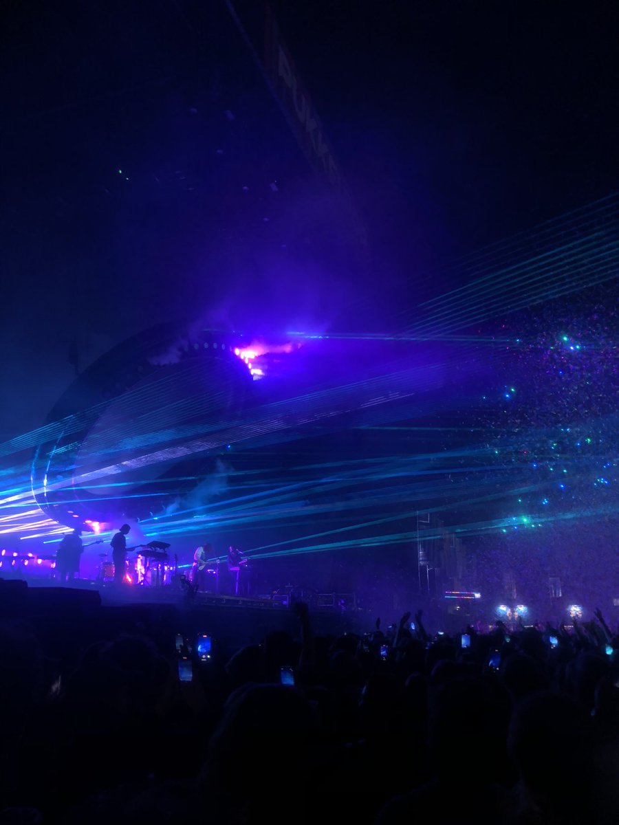 GEZOCHT: Pukkelpop ticket met camping relax !!! 
Help me out 😢 #PKP #pkp