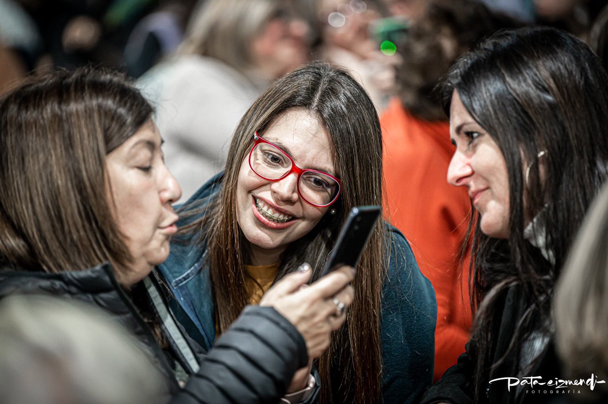 pataeizmendi's tweet photo. Primer Encuentro Nacional de
Feminismos del Frente Amplio.
#EFE1
@frente_amplio @PatriciaSoria_ @Fabigoyen @silvanapissano
#fotografoslatam #people_infinity_ #fotoperiodismo #exploretheworld #documentaryphotography #great_capture_people https://t.co/wB8lpT0fME