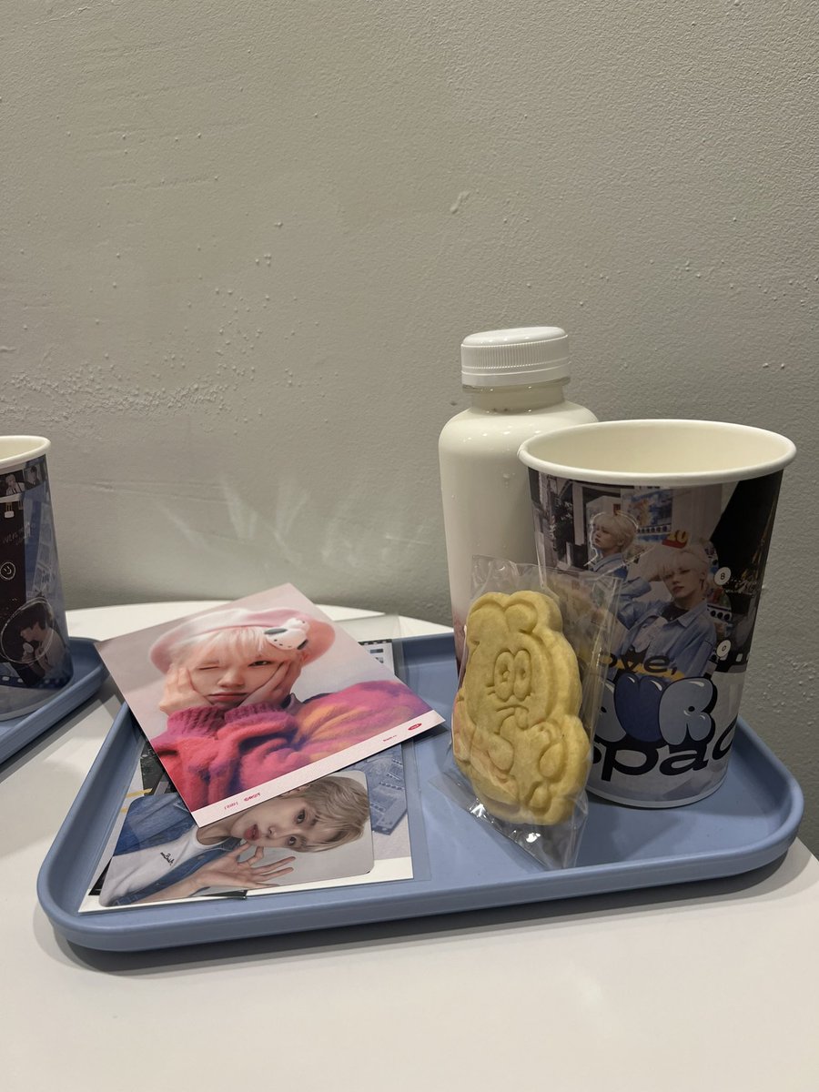 🐰해피리틀클럽

카페 안에 너무 이쁘더라고요💕
첫 생카였는데 카페로 들어가자마자
카페가 너무 아름답게 꾸며져있더라고요
정말 이뻤습니당💓
카페 열어주셔서 감사합니다🩷

#welove_YOUR_SPACE
#성민아_HBD