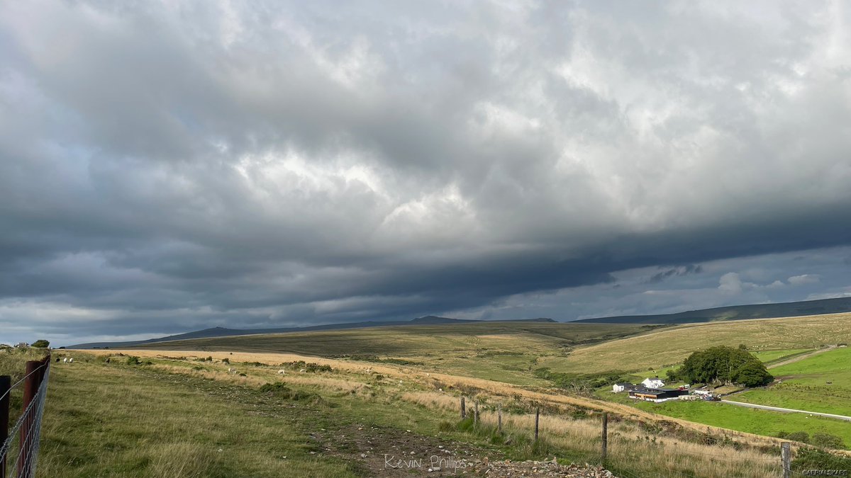 sv1000spilot's tweet image. Stormy sky near Wheal Betsy. #englandsbigpicture #dramaticdevon #devonscenery #gloriousbritain #visitdevon #devon #scenicbritain @devonlive  @visitdevon @visitsouthdevon @discoverdevonuk @madaboutdevon #stormyskies #stormclouds #whealbetsy  @nationaltrust @lovedartmoor