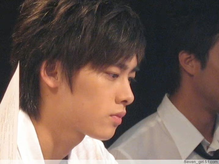 0504kiwi's tweet photo. 2007年的草#LiYifeng  #李易峰 #リー・イーフォン https://t.co/y6JwFYIAVK