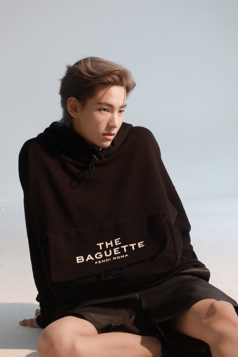 double_m_stitch's tweet photo. 잘생겼다 야오보난!!!
#姚明明 #YAOMINGMING #야오밍밍 #요명명 #姚柏南 #YAOBONAN #야오보난 #요백남 https://t.co/u2AwKkFTnq