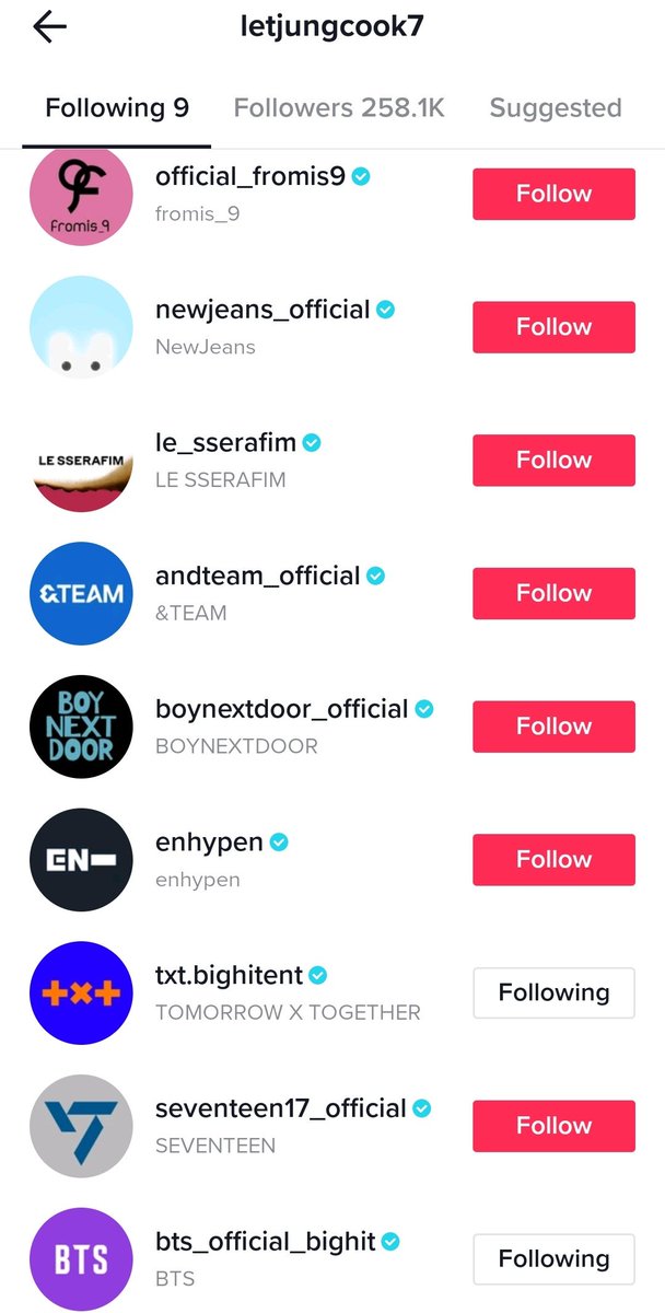 tteokkbokkibyjk's tweet photo. HE OPENED HIS FOLLOWINGS IM CRYING HE SAID #HYBEBOY https://t.co/7xHPyaXs4k