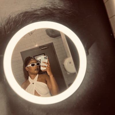 SephoraKissi's tweet photo. #NewProfilePic https://t.co/BQNYku1uYu