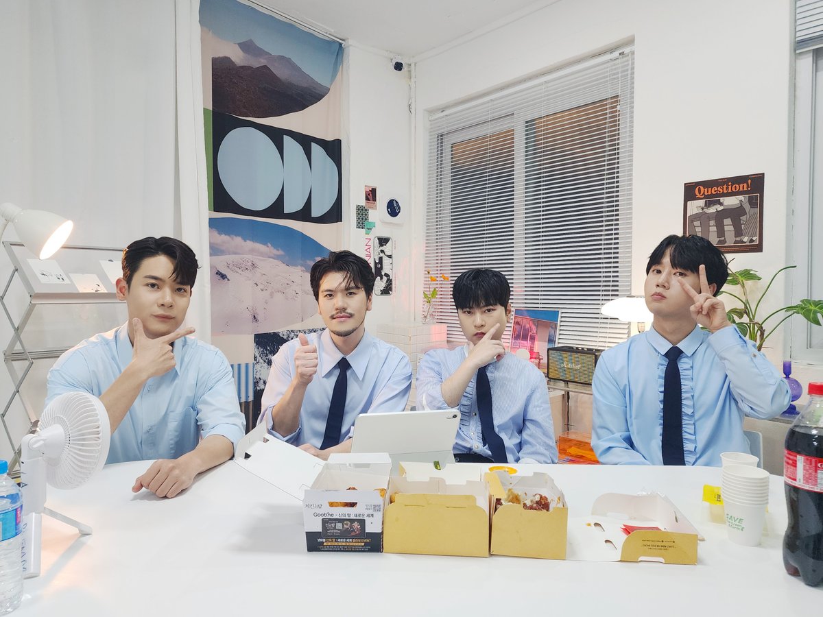 #LAPOEM
<여름밤의 수다 Live> 

더운 여름밤에 
라포엠과 함께 즐긴
몽글몽글 수다 Live🔴

라뷰 더위 조심하시고
라나잇 되세요🌠

#라포엠 #여름밤의라라랜드
#유채훈 #박기훈 #최성훈 #정민성 
#YouChaehoon #ParkKihun 
#ChoiSunghoon #JeongMinseong