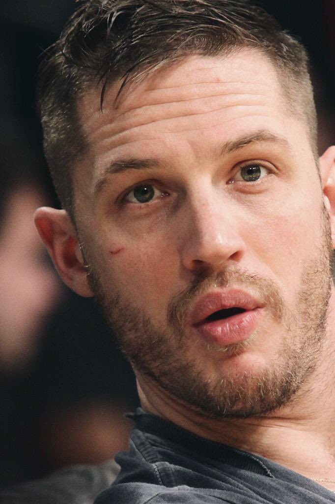 highendhomo's tweet photo. thinking about tom hardy’s luscious princess peach lips https://t.co/5DGkcMPGPJ