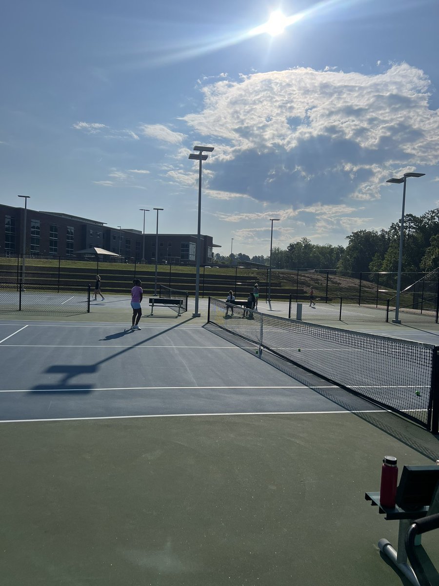 CRHS_WTennis's tweet photo. Saying hello to season five ! https://t.co/xzhbZbjDXa