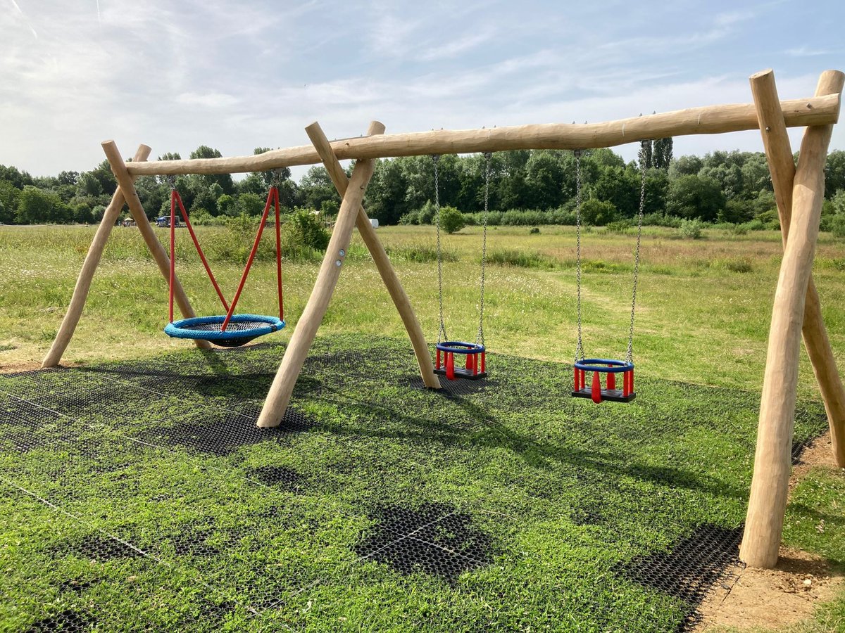 Interested in natural, nature-themed play areas? 
Then check out Hitchingbrooke below!

eibe.co.uk/media/news/det…