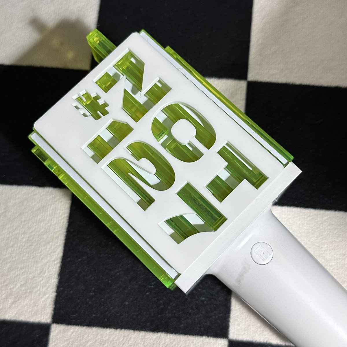 _kimchunbae's tweet photo. 🌱𝐍𝐂𝐓𝟏𝟐𝟕 : 믐뭔봉 응원봉 아크릴 

#RT 추첨 2명 아크릴판 샘플 증정

⏰08.02 PM1:27 ~ 08.03 PM 22:00
📝 https://t.co/dIizRWFwNs

재고 200세트로 정해져있습니다!
기간 내 소진 되는 경우 판매 종료됩니다:)

관련 내용은 윗치폼 내 공지 확인 부탁드려요! https://t.co/wT1sBK9ESv
