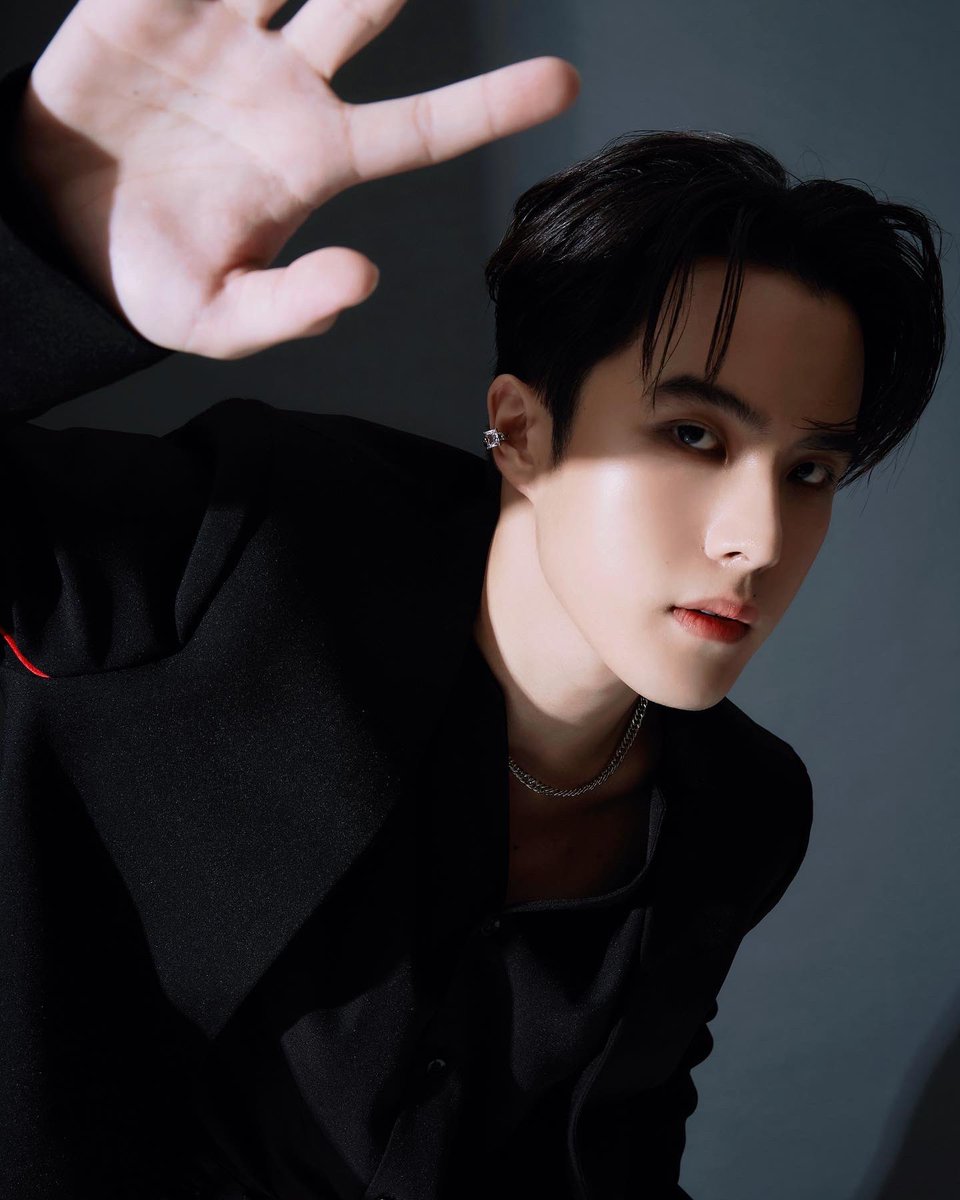 ffordful's tweet photo. Back to black 🖤 https://t.co/uPgPvoMA6u