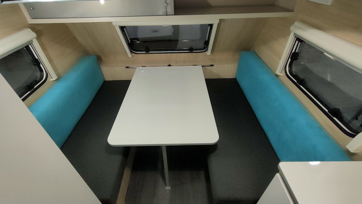 CaravanasJuan's tweet photo. Esta es la Mini Freestyle 290, una caravana muy compacta (4,42 largo, 1,98 alto, MM 750kg) pensada para una pareja. Cuenta con cocina, baño y salón convertible, armarios, nevera y calefacción. #muevetuvida #caravanasjuan
https://t.co/S7WLCP1hSO
Pol. Ind. A Granxa, O Porriño https://t.co/rdiYhyjiq9