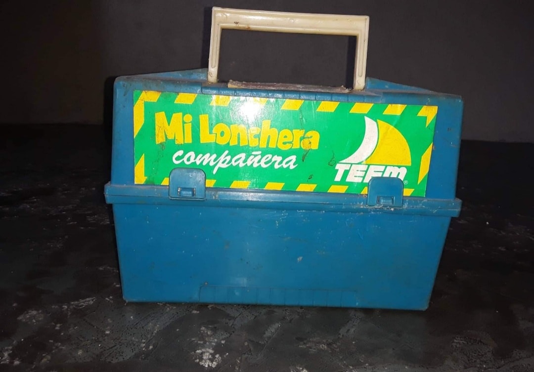 juanpaguatemala's tweet photo. Producto promocional de nuestra época de #chavitos - Lonchera Teem
#yaestamosviernes #chavorrucos #chavorrucosteam #cuandoeramoschavitos #nostalgia https://t.co/wL1axjJ6jR