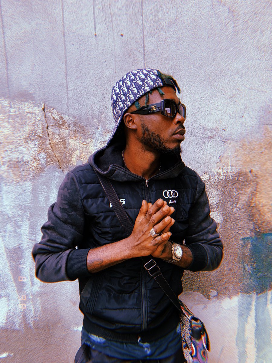 Square_Flow's tweet photo. .@ITIGAofficiel vous souhaite un bon très mois d’Aout et vous invite à écouter du rap 🇨🇲 via notre nouvelle Playlist, UNE FOIS DE PLUS dispo sur Spotify & Boomplay ✨🌍.
@SpotifyAfrica : https://t.co/SfT3G7hDSa
@boomplaymusicfr: https://t.co/vu0dnzKEjV
#Squareflow #Playlist https://t.co/Dk277Ksr1w