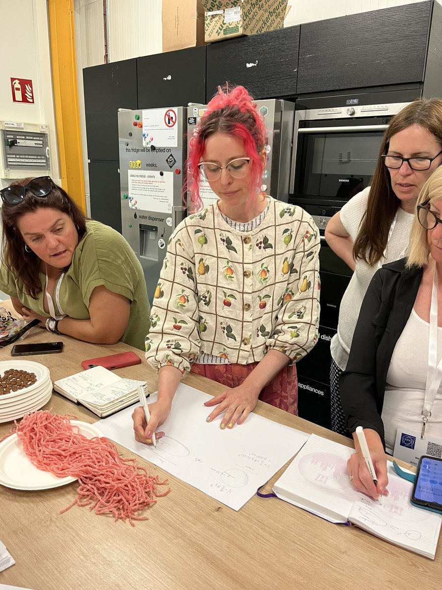 katesutton70's tweet photo. Investigating @CERN @ogdentrust @unibirmingham @HollyIrving19 Great ideas for practical activities. GCSE Physics is all coming back! #PlayingwithProtons https://t.co/5zoSA8sqlM
