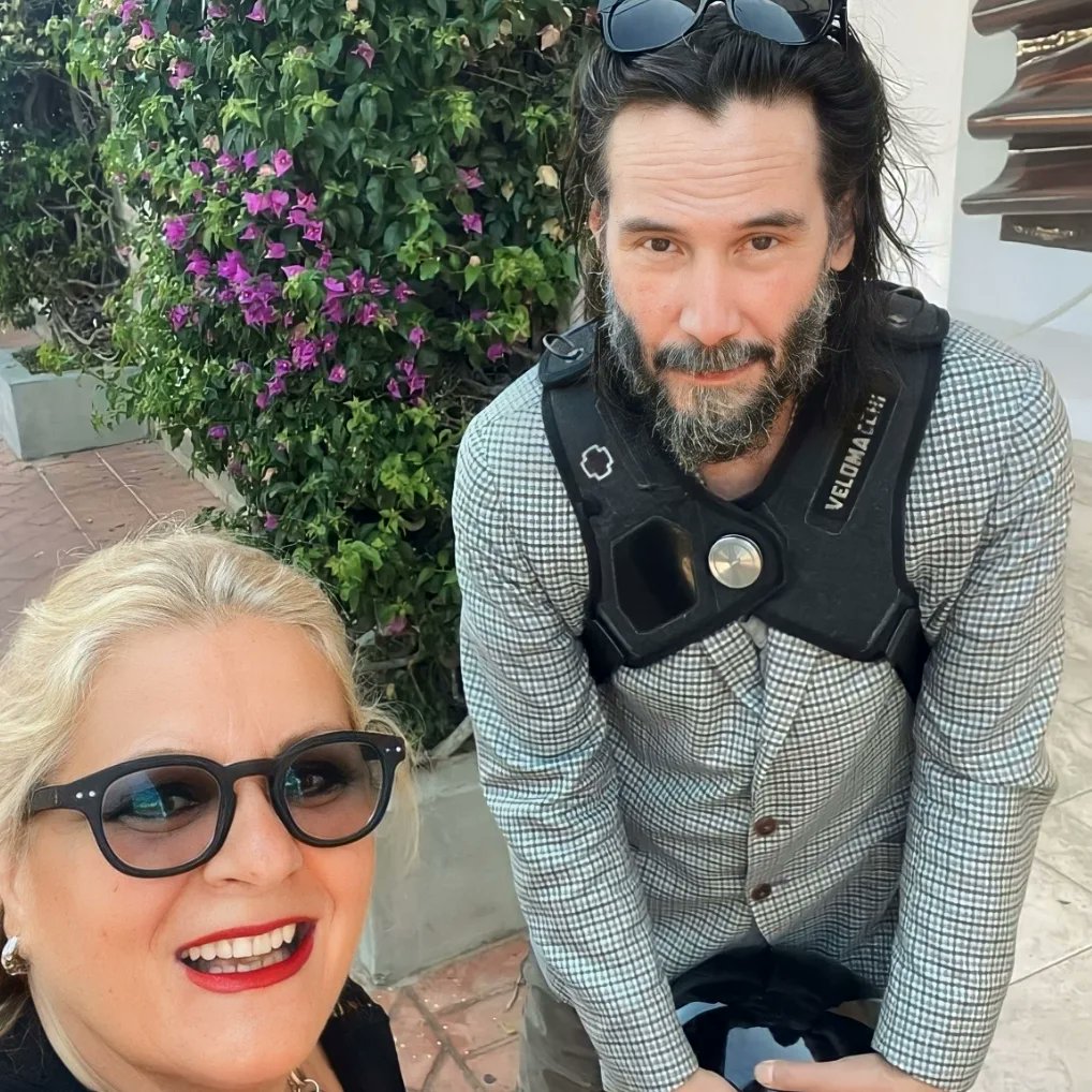 Keanu_TheClub's tweet photo. Ciao Keanu Reevers è sempre bello rivederti 💋🔝

Hi keanu always nice to see you again

Thanks anna alex schettino on FB 

#KeanuReeves
#JohnWick
#JohnWick4
#Matrix https://t.co/dDf6m1pdJ6
