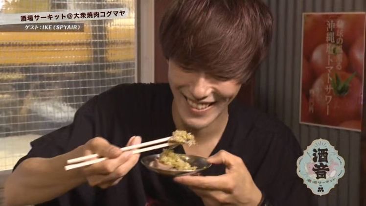 스에팬들 존나부러운점
보컬얼굴보고 ‘잘생겼다’ ‘개꼴린다‘ 이런말 할때 
안수치스러워도 됨..(저도pre-코로나정구리빨땐당당해지려고노력해요)