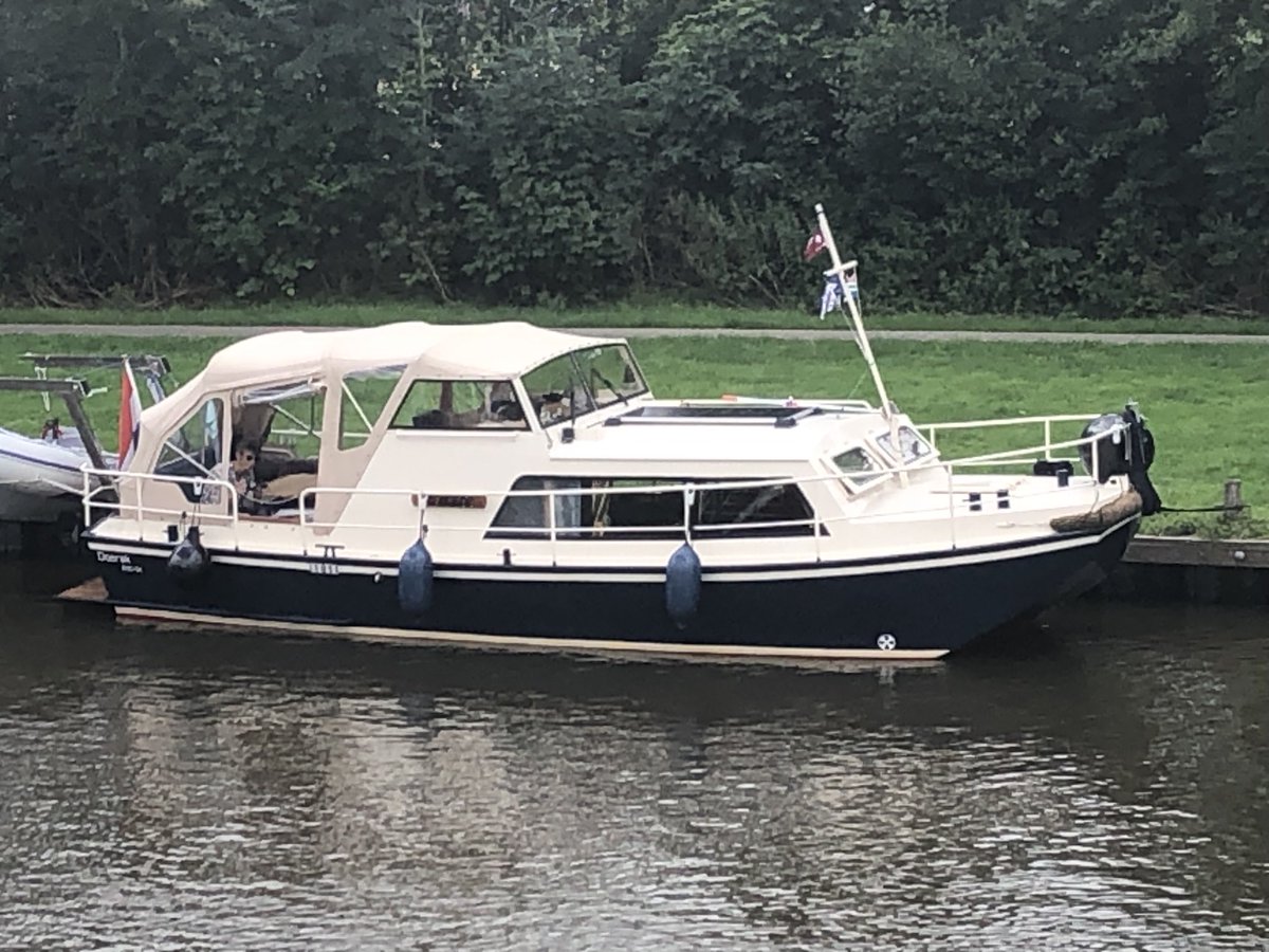 FredRaangs's tweet image. Uitzicht in Dokkum. # Dokkum  # Doerak850 # droog # zon  Morgen weer naar # Zoutkamp