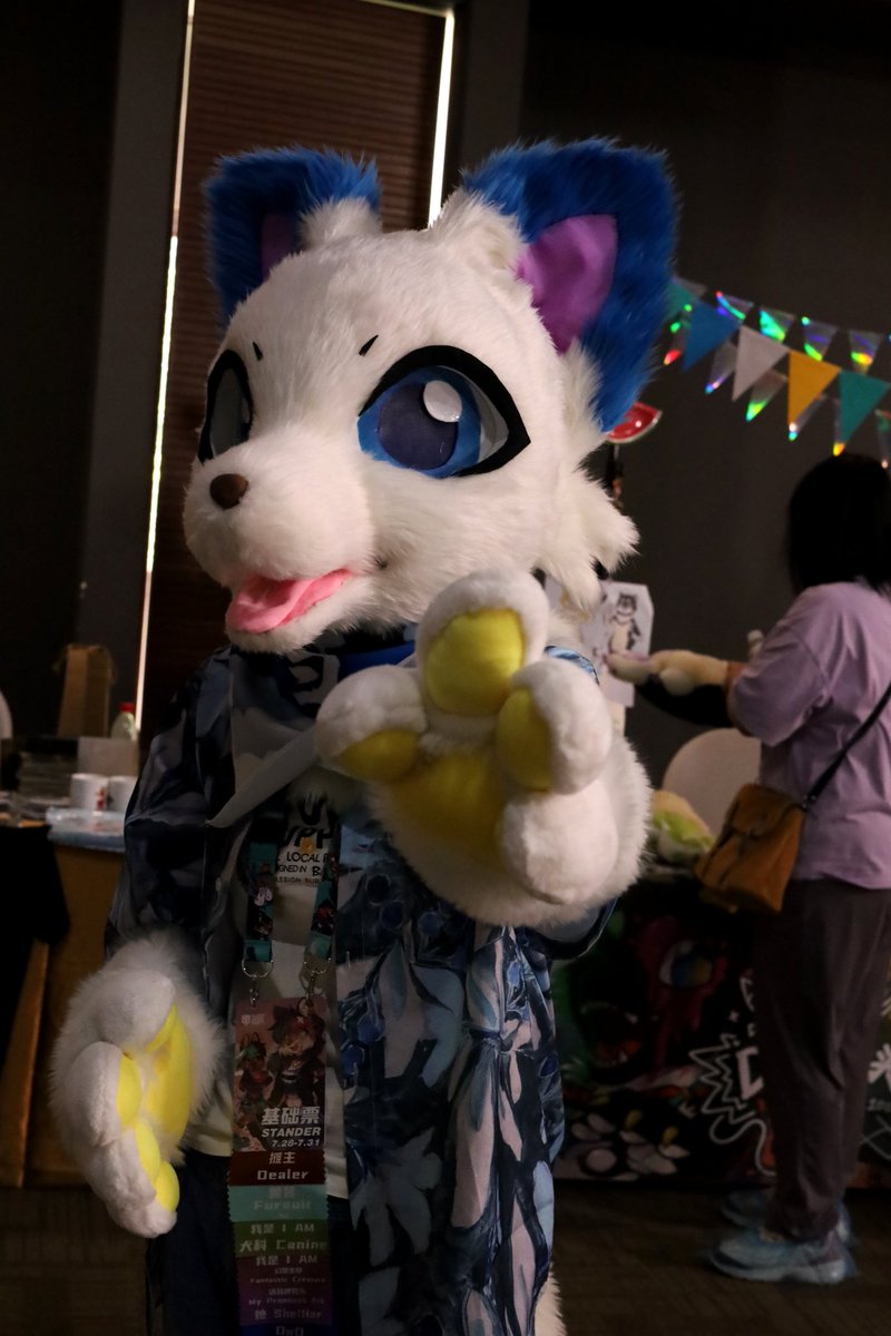 SilverSnowyx tweet media