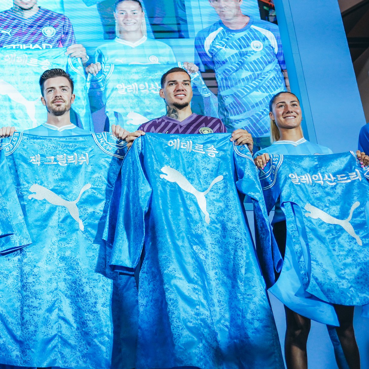 ManCity's tweet photo. Thank you for your incredible support at the @pumafootball Fan Zone in Seoul! 🙏 https://t.co/oWg4CF4Kwc