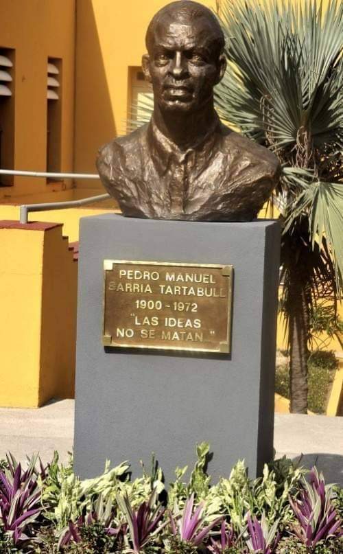 "Las ideas no se matan" así dijo el Tte Sarría y con su actitud impidió que asesinaran a Fidel. 70 años pasaron y #Cuba 🇨🇺 seguirá agradeciendole.
#FidelPorSiempre