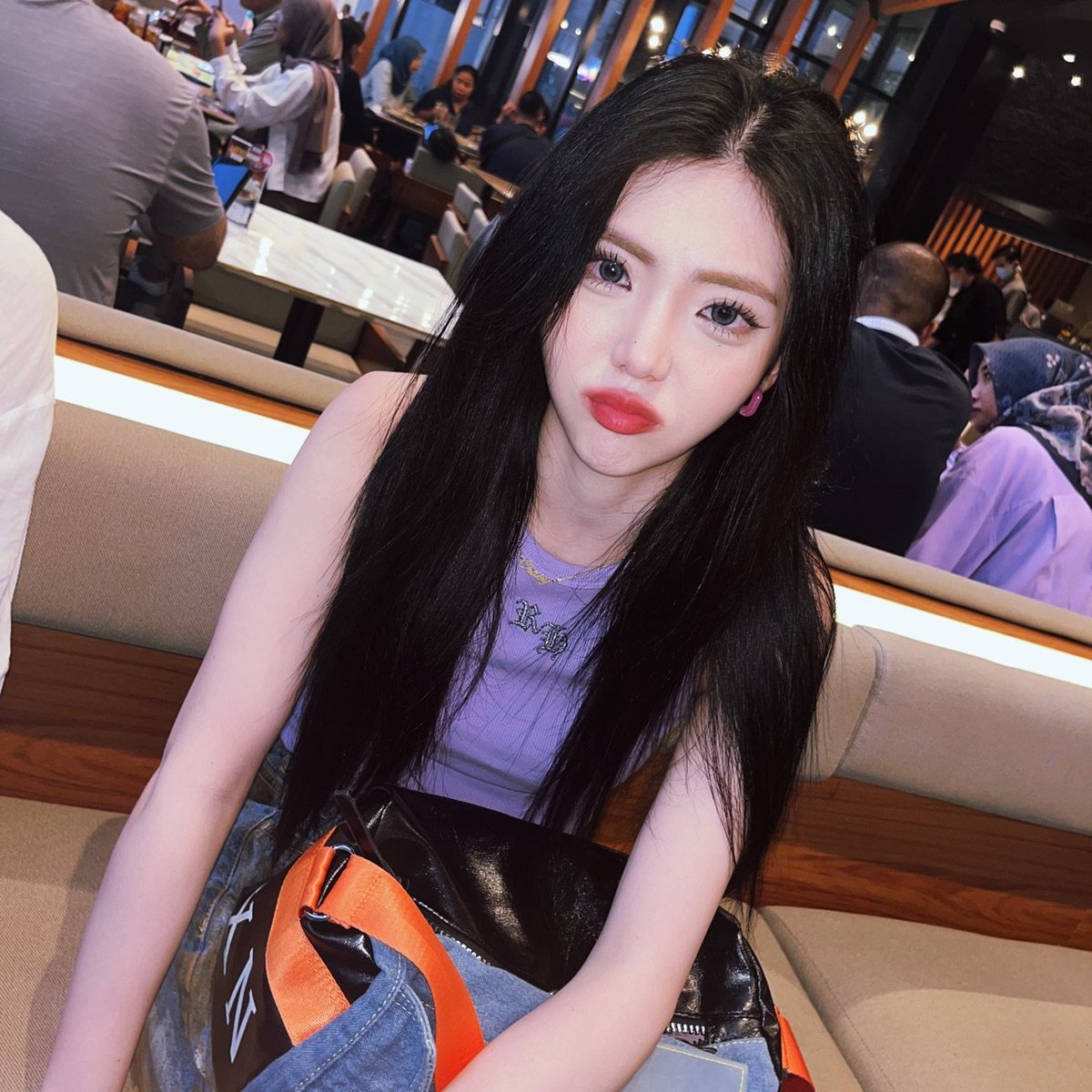 kkongtaem's tweet photo. More ChaeY photos/videos! CROWNS NEED AN EXPLAINATION @CRAXY_BRUCE!
#bringbackChaey #채이 #CHAEY #크랙시 #CRAXY #크라운 #CROWN #CRAXYISFIVE #BRINGBACKCHAEY #bringbackchaey #craxy #chaeY #chaey #ChaeY #CRAXY #craxyisfive #bringbackChaeY https://t.co/l5LbWhP0S8