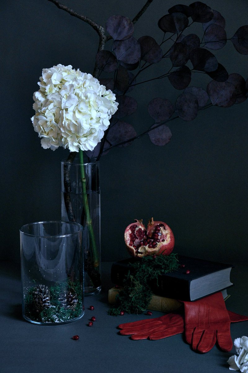 MukhinaPolly's tweet photo. Still life "February"
Course "Set designer" at school Seasons
https://t.co/hzX5kD0afZ
Collaboration with Elena
https://t.co/uDcquQu1KC
Teacher: Olga
https://t.co/v85lxcmeWW
Photo: Ilya
https://t.co/fnSnVwZpmD
#stilllife #set #setdesign #designer #propstyling #photo #Flowers https://t.co/lZ5GCFQwgL