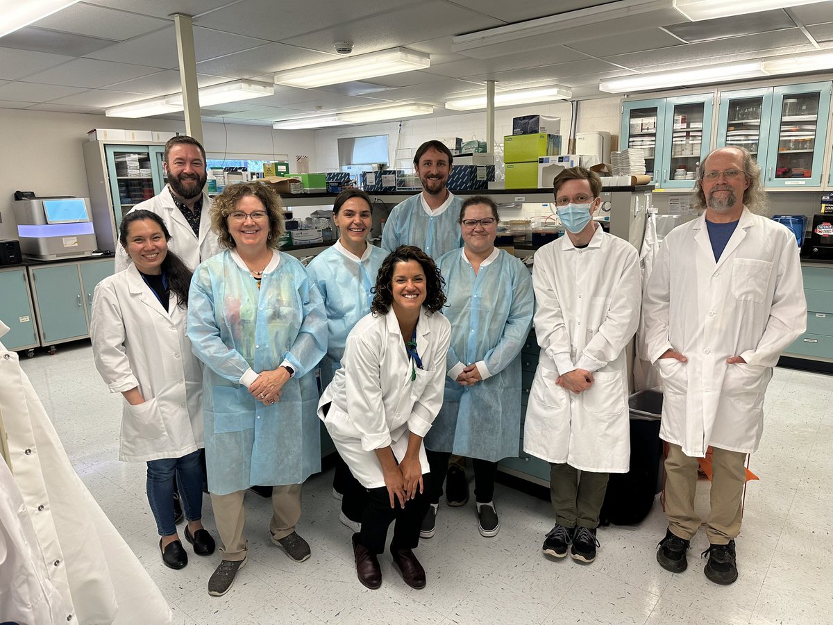 APHIS PPQ PPCDL scientists got to spend a day with the amazing <a href="/RistainoJean/">Jean Ristaino</a> and <a href="/AmMainello/">Amanda Mainello</a> looking at the smartphone LAMP detection of Phytophthoras! Thanks for the visit and looking forward to more…