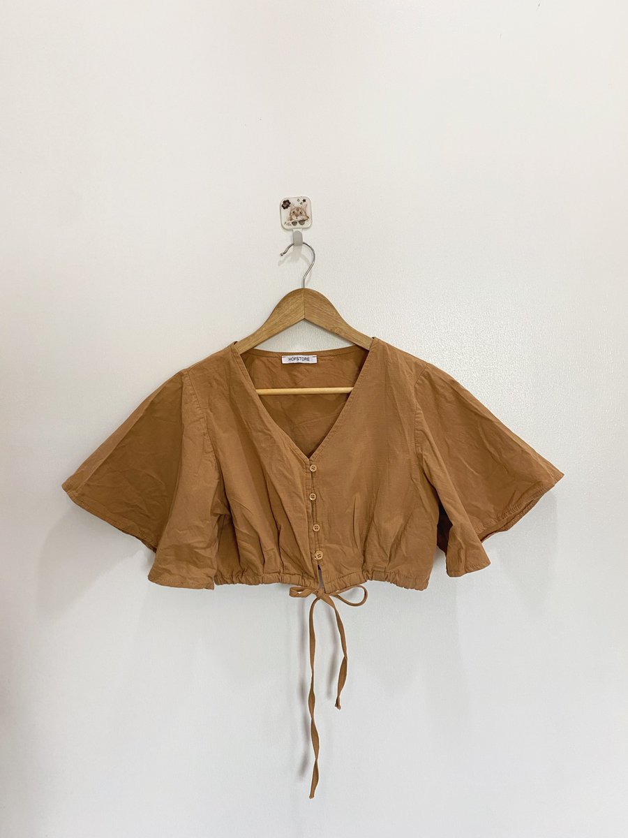 Todayisto's tweet photo. ☁️ ครอปสีน้ำตาล
อก 34"
ยาว 13"
☁️ ราคา  45 ฿

#ส่งต่อเสื้อผ้า #ส่งต่อเสื้อผ้ามือสอง #เสื้อผ้ามือสองสภาพดี #ส่งต่อเสื้อผ้ามือ2 #ส่งต่อเสื้อผ้ามือสองสภาพดี https://t.co/05bCqGVcjT
