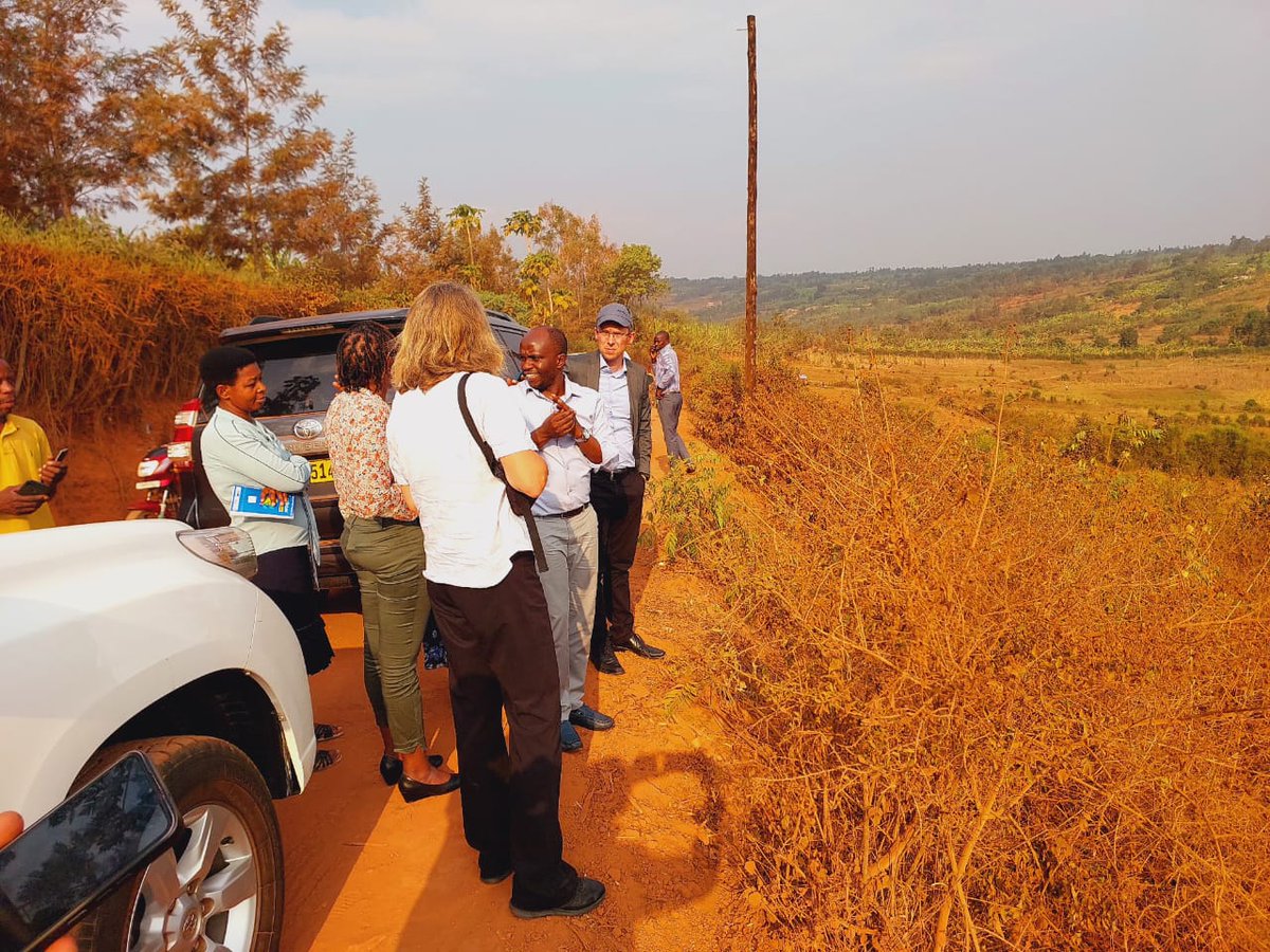 EAC_LVBC's tweet photo. The project is being implemented by WASAC through the LVBC with the financial support from @KfW_FZ_int and @EUinTZ. After the discussions, the KfW and @EAC_LVBC Delegation visited &amp; appreciated the Project Site in Masaka – Kicukiro District where the KFSTP will be constructed. https://t.co/goGaJPa2Gl