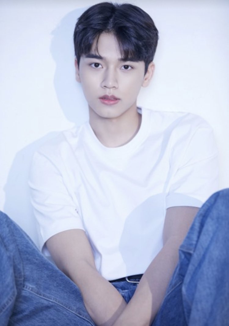 hyeyoon_ending's tweet photo. #OMEGA_X #YangHyuk will join the lineup casts for #RunAwayWithSunjaeOnPiggyback / #TimeWalkingOnMemory along with #KimHyeYoon #ByeonWooseok #SongGeonhee and #Nflying #Seunghyub. He will be the maknae of Eclipse group https://t.co/xZXLmgwBvo
